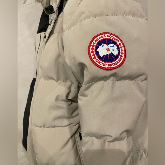 ❄️ NWT CANADA GOOSE Authentic Chelsea Heritage Parka Fur Trim Size S - Picture 12 of 14